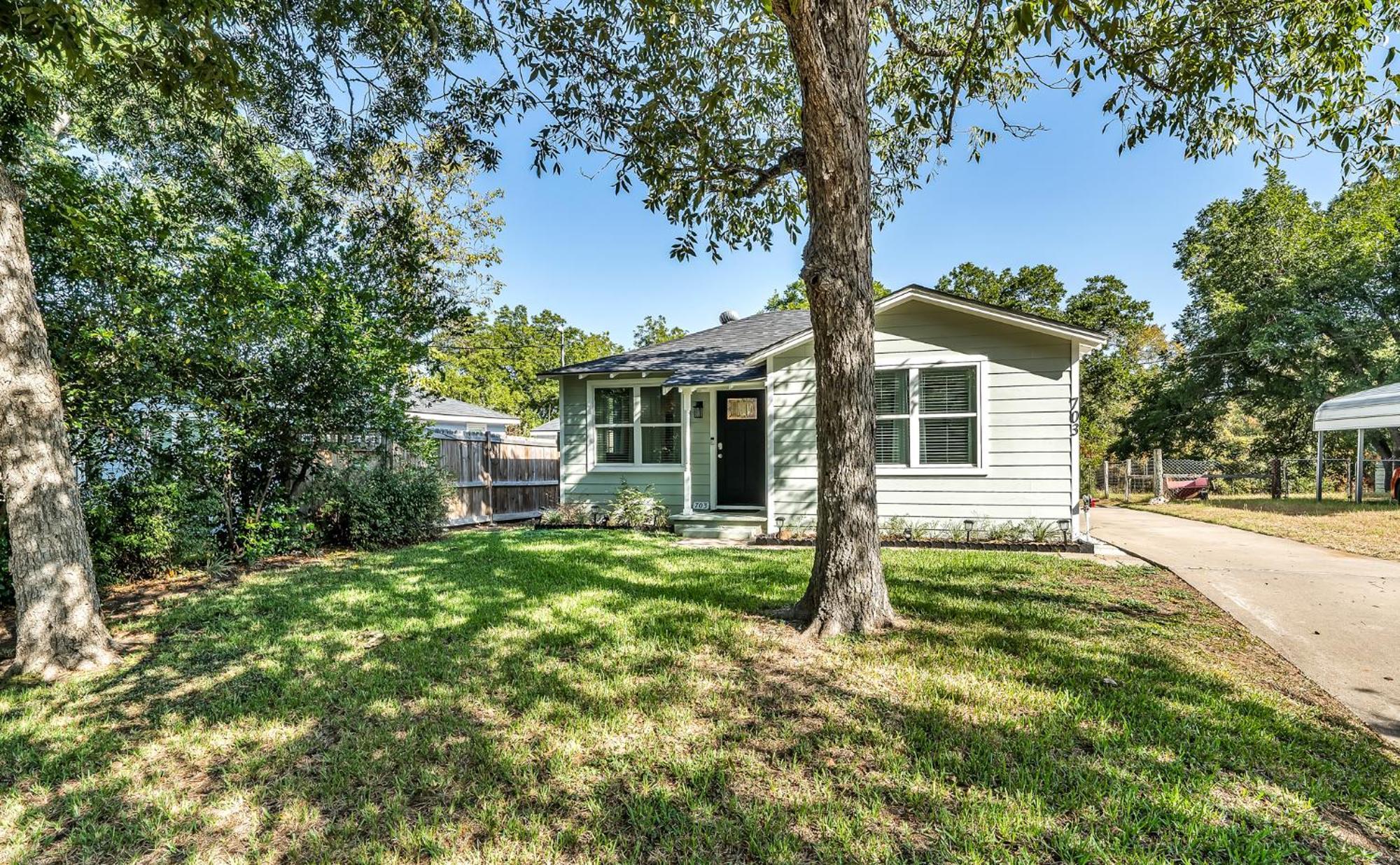 The Green Emerald Brenham Esterno foto